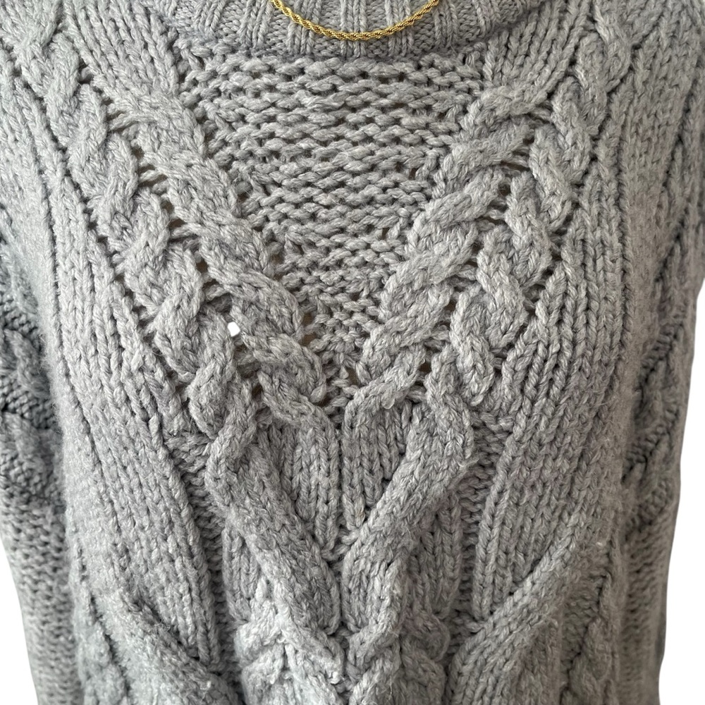 aerie gray cable knit crewneck sweater acrylic blend S - Picture 8 of 12